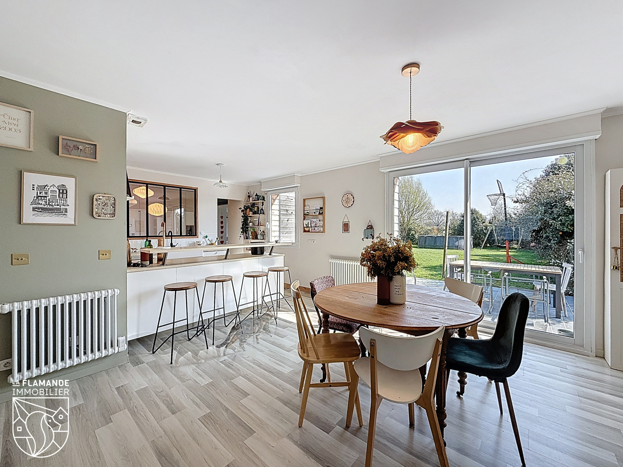 Illustration 0 Maison familiale individuelle à la campagne