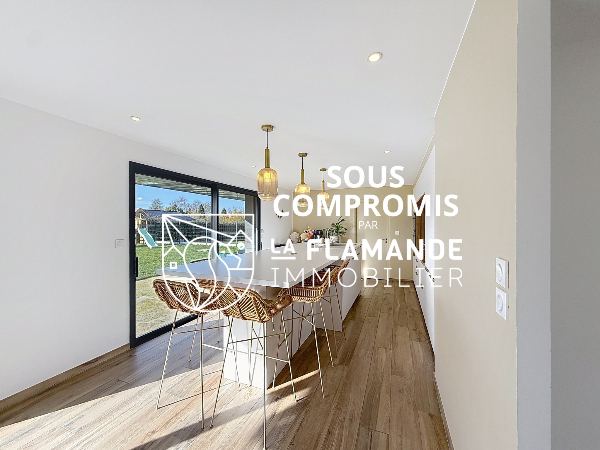 Illustration 0 SOUS COMPROMIS