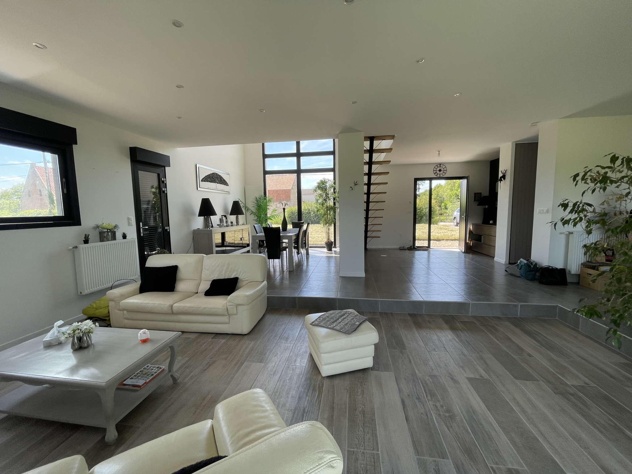 Illustration 6 VENDU