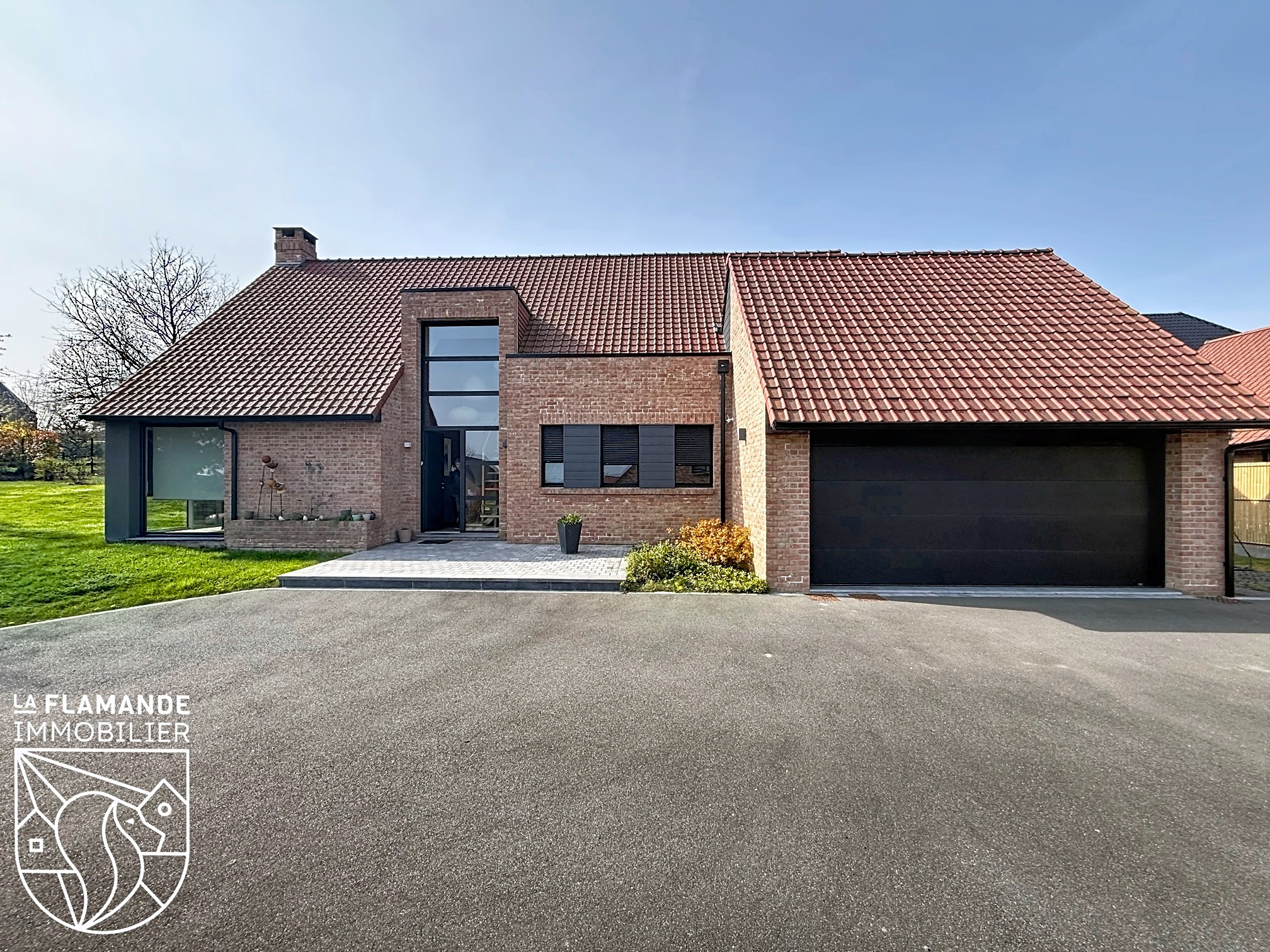 Illustration 1 Maison d’architecte contemporaine sur terrain constructible de 2 500 m2