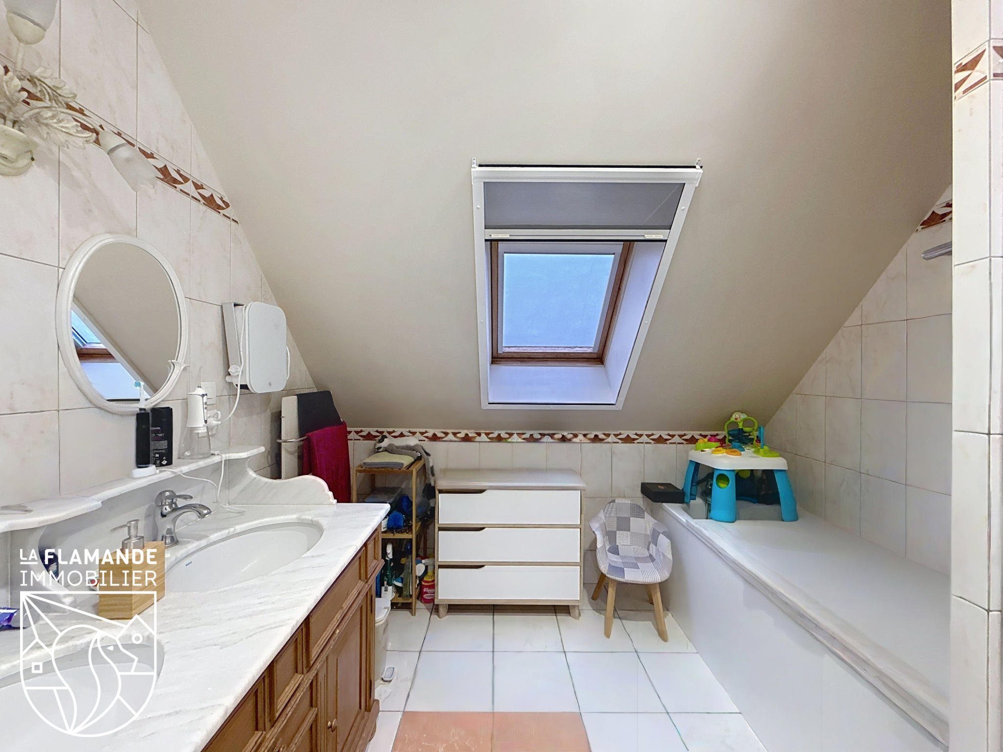 Illustration 9 Maison familiale avec jardin et garage à PRADELLES