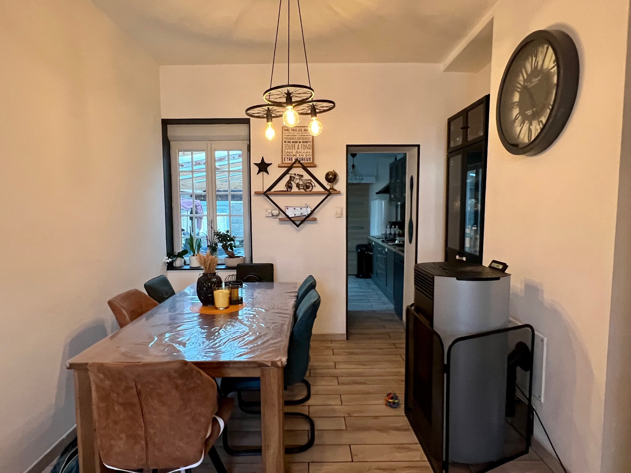 Illustration 1 VENDU