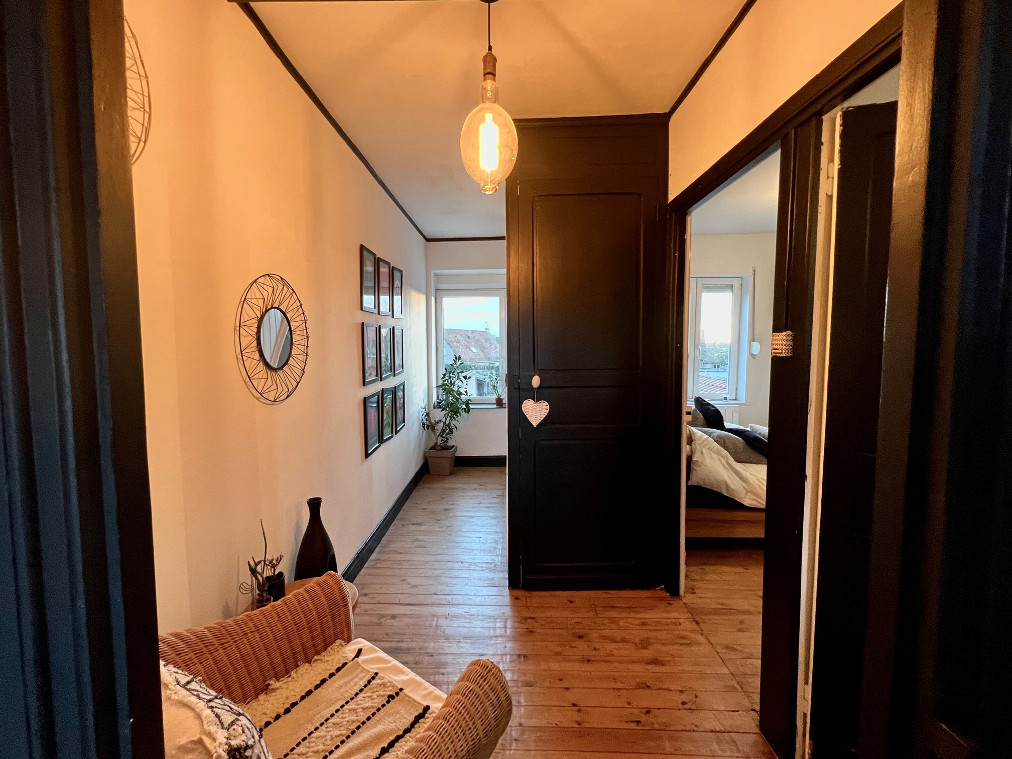 Illustration 7 VENDU